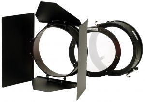 Use with PL7R reflector.  Includes: 4 panel barndoor (PL7BD), mounting frame (PL7MF), and diffuser (PL7D).